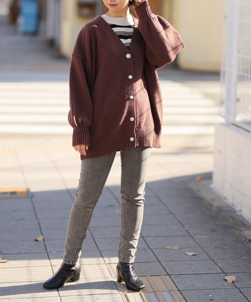 A HAPPY MARILYN(アハッピーマリリン)の「【選べる3丈×10サイズ】魔法の美ライン ストレッチ スキニー デニムパンツ(デニムパンツ・レディース・ブラック系2/ブルー系/ブラック系3/ブラック系1/ネイビー系1/ネイビー系2/ブラック系4/ネイビー系4/ネイビー系3・T8L/LLP/LL/TL/SM/8L/6L/T6L/S5L/5L/T5L/4L/T3L/SLL+/M/TM/S8L/S4L/T4L/S3L/3L/SLL/TLL/SL/L/7L/S6L/S7L/T7L/TLL+)」の21枚目の写真