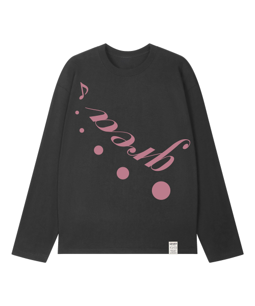 GRAVER（グレーバー）の「[ユニセックス]PLAY ロングスリーブTシャツ_チャコール（Tシャツ/カットソー・レディース・チャコールグレー・LARGE/MEDIUM）」の5枚目の写真