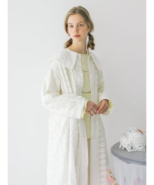 TSUHARU by Samansa Mos2（ツハルバイサマンサモスモス）の「シアー総刺繍コート（その他アウター・レディース・ブラック/オフホワイト・F）」の3枚目の写真