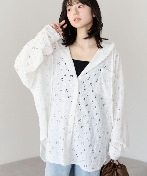 pocket(ポケット)の「フード付きオーバーサイズシャツ(シャツ/ブラウス・レディース・オフホワイト/ブルー/ブラック/イエロー・FREE)」の21枚目の写真