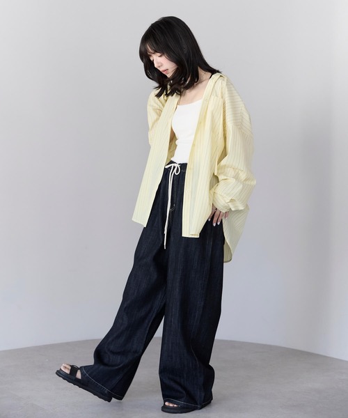 pocket(ポケット)の「フード付きオーバーサイズシャツ(シャツ/ブラウス・レディース・オフホワイト/ブルー/ブラック/イエロー・FREE)」の13枚目の写真