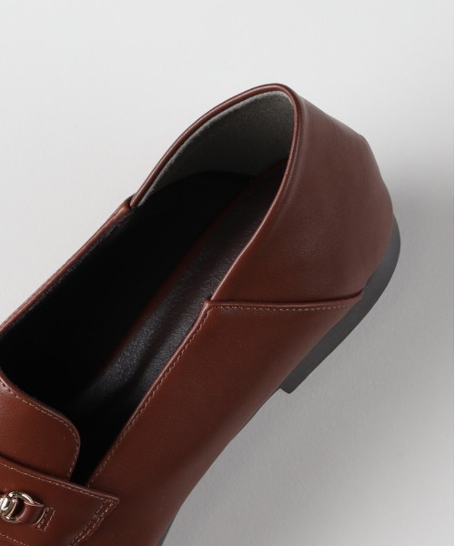 Right-on（ライトオン）の「【HONEYSUCKLE ROSE】ビット付き2WAYローファー (知的なアクセント / スクエアトゥ / リラックス / オフィスカジュアル)（ローファー・レディース・ブラック/ブラウン・S/M/L）」の8枚目の写真