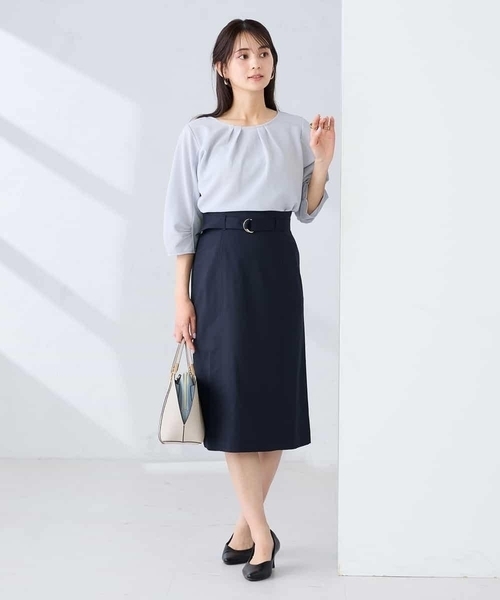 a.v.v(アーヴェヴェ)の「【WEB限定/洗える】タックスリーブカットソー(Tシャツ/カットソー・レディース・ネイビー/ダークインディゴブルー・38/40)」の21枚目の写真