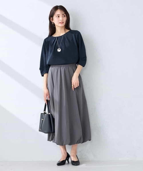 a.v.v(アーヴェヴェ)の「【WEB限定/洗える】タックスリーブカットソー(Tシャツ/カットソー・レディース・ネイビー/ダークインディゴブルー・38/40)」の12枚目の写真
