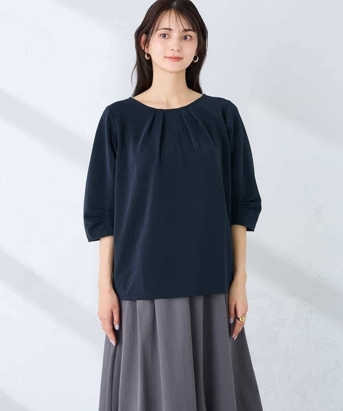 a.v.v(アーヴェヴェ)の「【WEB限定/洗える】タックスリーブカットソー(Tシャツ/カットソー・レディース・ネイビー/ダークインディゴブルー・38/40)」の9枚目の写真