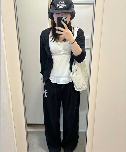 DAMISH(ダミシュ)の「クロスワイドツーピンタックスウェットパンツ_ブラック(スウェットパンツ・レディース・ブラック・FREE)」の8枚目の写真
