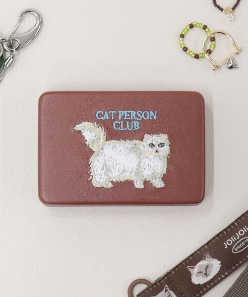 fredy emue（フレディエミュ）の「【JOli JOli/ジョリジョリ】刺しゅうスクエアケース（ポーチ・レディース・ライトブルー/ブラウン/シルバー・FREE）」の2枚目の写真