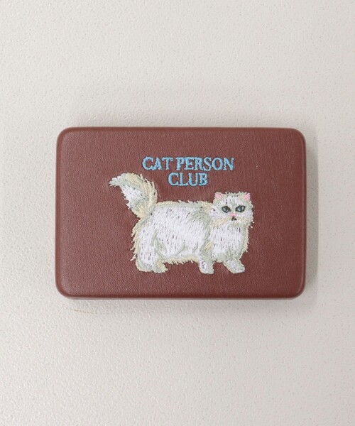 fredy emue（フレディエミュ）の「【JOli JOli/ジョリジョリ】刺しゅうスクエアケース（ポーチ・レディース・ライトブルー/ブラウン/シルバー・FREE）」の6枚目の写真