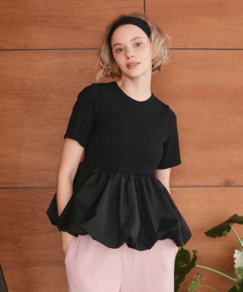pufe(ピュフェ)の「【カップ付き/ドッキング/ペプラム】【pufe】カップ付きバルーンTシャツ 半袖 バイカラー ブラトップ 重ね着(Tシャツ/カットソー・レディース・ブラック×ホワイト/ホワイト/ブラック・ONE SIZE)」の6枚目の写真