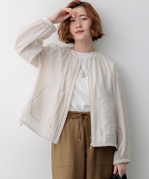 23区 L(ニジュウサンクオオキイサイズ)の「シアータンブラー ダブルポケット ブルゾン(その他アウター・レディース・ベージュ系/ネイビー系/ダークブラウン系・46/44)」の1枚目の写真