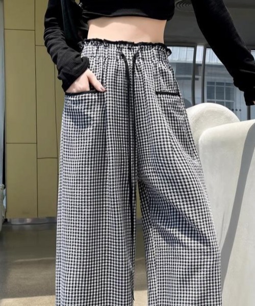 NANEA(ナネア)の「ギンガムチェック ウエストパイピングワイドパンツ(その他パンツ・レディース・ブラック・MEDIUM/SMALL)」の4枚目の写真