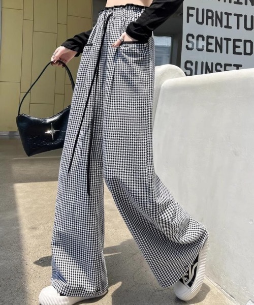 NANEA(ナネア)の「ギンガムチェック ウエストパイピングワイドパンツ(その他パンツ・レディース・ブラック・MEDIUM/SMALL)」の3枚目の写真