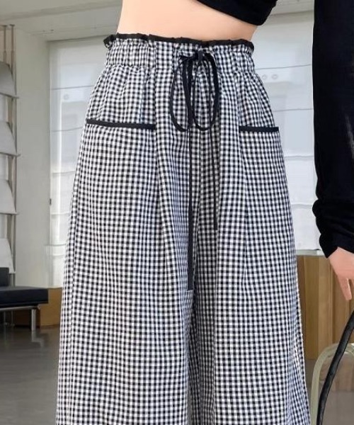 NANEA(ナネア)の「ギンガムチェック ウエストパイピングワイドパンツ(その他パンツ・レディース・ブラック・MEDIUM/SMALL)」の8枚目の写真