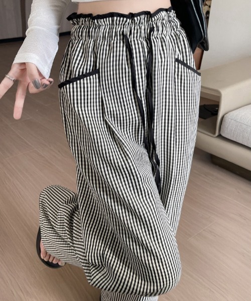NANEA(ナネア)の「ギンガムチェック ウエストパイピングワイドパンツ(その他パンツ・レディース・ブラック・MEDIUM/SMALL)」の16枚目の写真