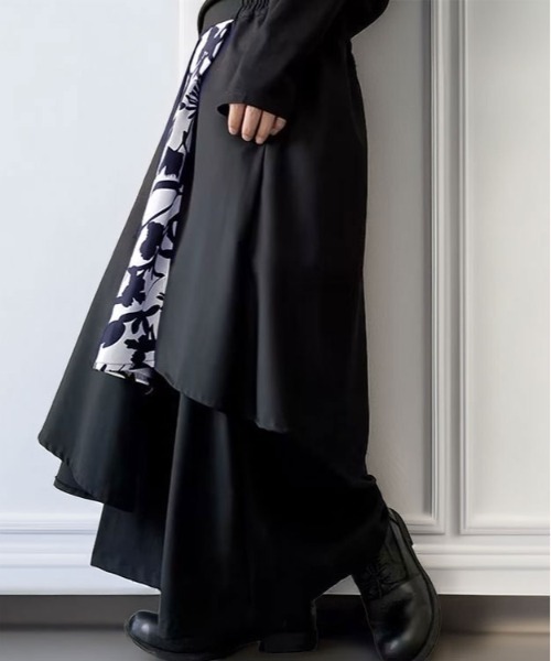 L'atelier(ラトリエ)の「ルーズシルエット ワイドパンツ レイヤード ドレープ 袴 パンツ(その他パンツ・メンズ・ブラック系1/ブラック系2・FREE)」の2枚目の写真