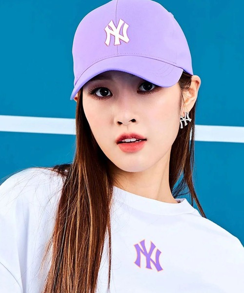 Lafayette(ラファイエット)の「エムエルビー【MLB】- ニューヨーク・ヤンキース キャップ 【New York Yankees ATHLEISURE UNSTRUCTURE BALL CAP PURPLE 3ACP01323】(キャップ・メンズ・パープル・FREE)」の1枚目の写真