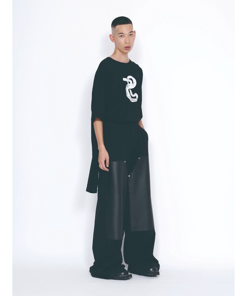 JOHN LAWRENCE SULLIVAN（ジョンローレンスサリバン）の「SWEAT WIDE PANTS WITH LEATHER PATCH（スウェットパンツ・メンズ・ブラック・SMALL/MEDIUM）」の3枚目の写真