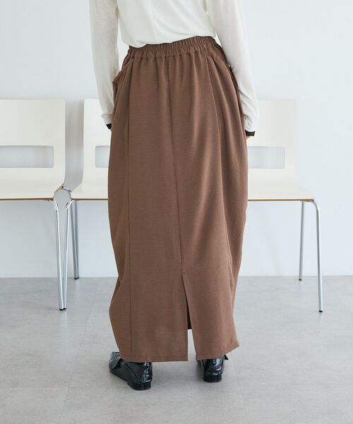 CRAFT STANDARD BOUTIQUE(クラフトスタンダードブティック)の「ドレープポケットデザインスカート(スカート・レディース・ブラウン/ベージュ/ブラック・L/M)」の14枚目の写真