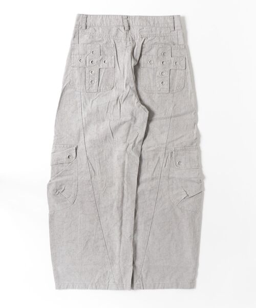 ARULE(アルール)の「A'GEM/9 × .kom 『ARULE/アルール』CURVED CARGO DENIM PANTS/カーブドカーゴデニムパンツ(カーゴパンツ・レディース・グレー/ブラック・L)」の11枚目の写真