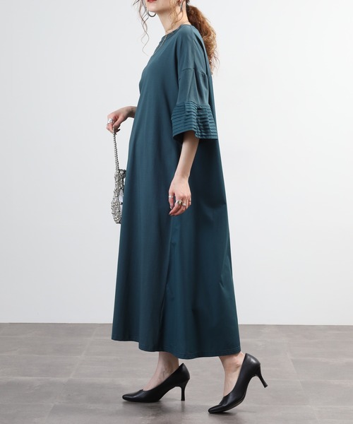 EGLANTINE（エグランティーヌ）の「EGLANTINE フレアスリーブカットソーワンピース（ワンピース・レディース・カーキ/ブラック/ブルーグリーン・40）」の18枚目の写真