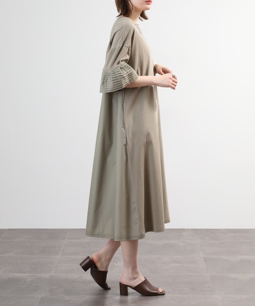 EGLANTINE（エグランティーヌ）の「EGLANTINE フレアスリーブカットソーワンピース（ワンピース・レディース・カーキ/ブラック/ブルーグリーン・40）」の12枚目の写真