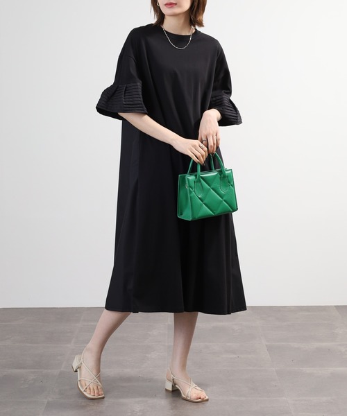 EGLANTINE（エグランティーヌ）の「EGLANTINE フレアスリーブカットソーワンピース（ワンピース・レディース・カーキ/ブラック/ブルーグリーン・40）」の4枚目の写真