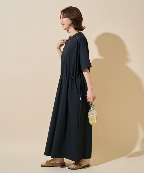 FREAK'S STORE(フリークスストア)の「限定展開 TAION × FREAK'S STORE/タイオン <UVカット・吸水速乾・接触冷感・抗菌・ストレッチ>別注 ドロー コード 半袖 ワンピース(ワンピース・レディース・ライトグレー/ブラック/インディゴブルー/ベージュ・フリ-)」の9枚目の写真