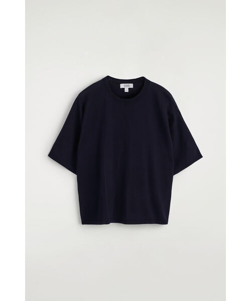 COS(コス)の「メリノウールニットシャツ(Tシャツ/カットソー・レディース・ネイビー/ライトブラウン・XS/L/XL/S/M)」の7枚目の写真