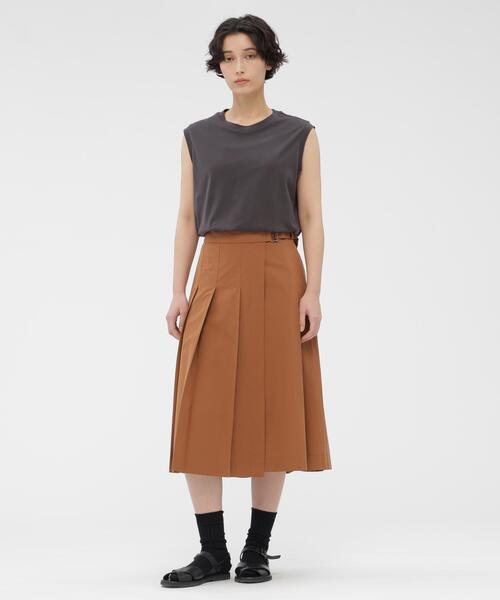 MARGARET HOWELL（マーガレットハウエル）の「PLAIN COTTON JERSEY TOP（Tシャツ/カットソー・レディース・ホワイト/グレー系その他3・2）」の3枚目の写真
