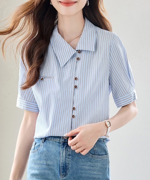ReRe(リリ)の「ストライプデザインシャツ(シャツ/ブラウス・レディース・ライトブルー・SMALL/MEDIUM/LARGE/X-LARGE)」の3枚目の写真