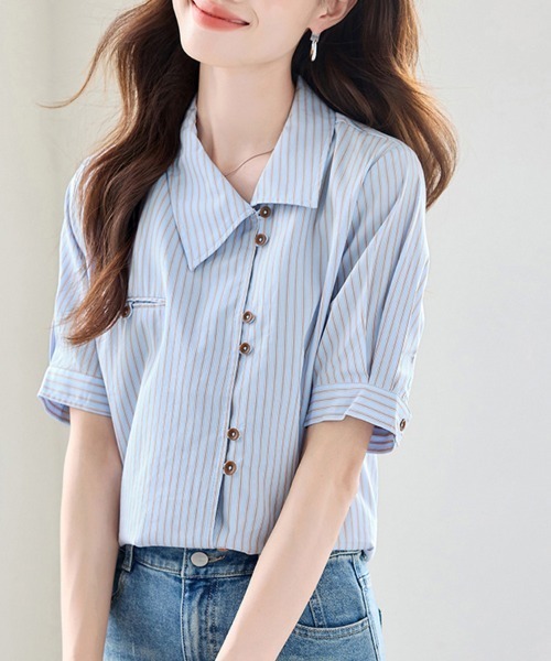 ReRe(リリ)の「ストライプデザインシャツ(シャツ/ブラウス・レディース・ライトブルー・SMALL/MEDIUM/LARGE/X-LARGE)」の4枚目の写真