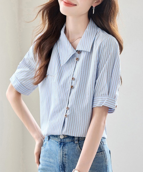 ReRe(リリ)の「ストライプデザインシャツ(シャツ/ブラウス・レディース・ライトブルー・SMALL/MEDIUM/LARGE/X-LARGE)」の5枚目の写真