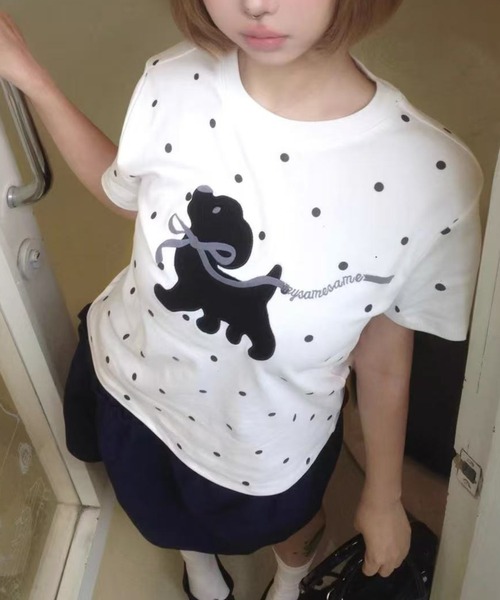 Achic(アシック)の「ドット柄 犬刺繍 コンパクトTシャツ(Tシャツ/カットソー・レディース・ホワイト・M)」の4枚目の写真