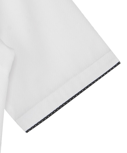 TOKYO SHIRTS(トウキョウシャツ)の「【吸水速乾】 形態安定ノンアイロン レギュラー 5分袖ビジネスワイシャツ(ビジネスシャツ・レディース・ホワイト・S/M/L/XL/LL)」の2枚目の写真