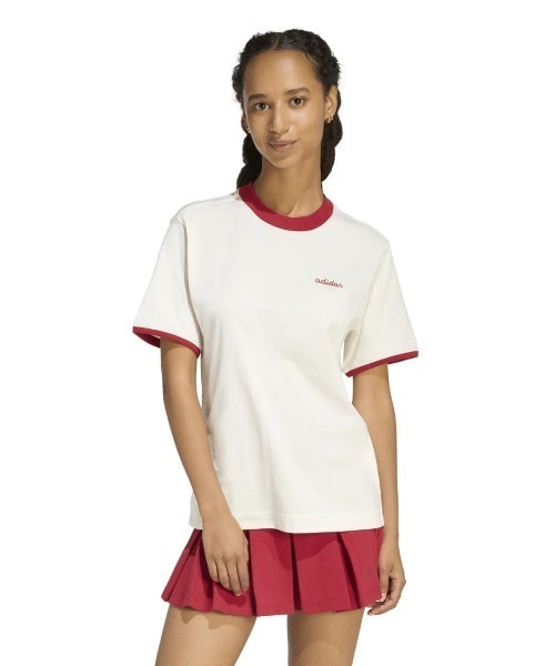 adidas（アディダス）の「アディダス adidas 刺しゅうグラフィック仕様Seasonal Essentials Colorpop Tシャツ（Tシャツ/カットソー・レディース・ブルー/オフホワイト/ブラック・S/M/L/XL）」の2枚目の写真