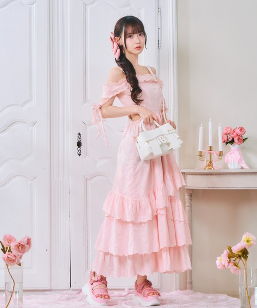 ReAmour(リアムール)の「オフショルコットンワンピ(ワンピース・レディース・ホワイト/ピンク/ブルー・FREE)」の6枚目の写真