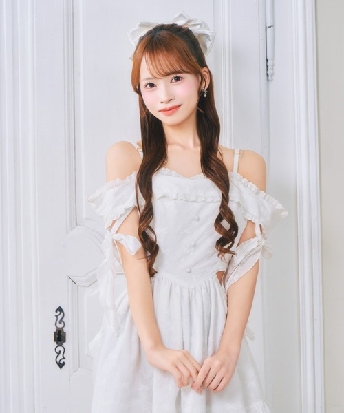 ReAmour(リアムール)の「オフショルコットンワンピ(ワンピース・レディース・ホワイト/ピンク/ブルー・FREE)」の7枚目の写真