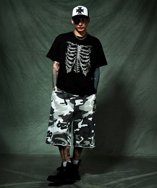 SUPPLIER(サプライヤー)の「SUPPLIER / サプライヤー Rhinestone Fire Bones Tee(Tシャツ/カットソー・メンズ・ブラック/カーキ・MEDIUM/LARGE)」の3枚目の写真