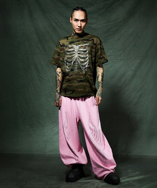 SUPPLIER(サプライヤー)の「SUPPLIER / サプライヤー Rhinestone Fire Bones Tee(Tシャツ/カットソー・メンズ・ブラック/カーキ・MEDIUM/LARGE)」の5枚目の写真