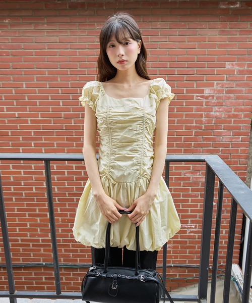 UNE MANSION(ユヌマンション)の「バルーンスカートシャーリングリボンレイヤードキャミソールワンピース(Tシャツ/カットソー・レディース・イエロー系その他/ホワイト/ブラック・FREE)」の3枚目の写真