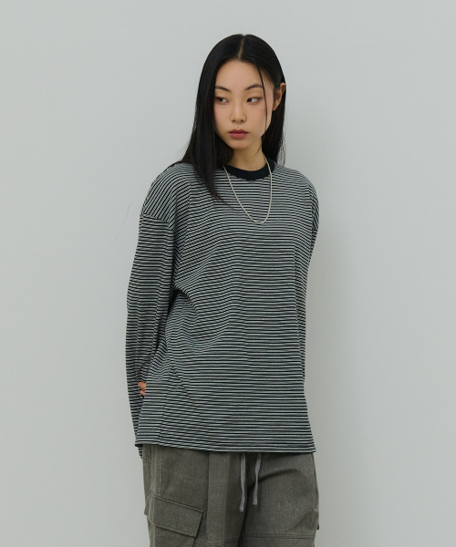 DESIRED(デシレッド)の「刺繍ストライプ長袖Tシャツ-FASK5103B03(Tシャツ/カットソー・レディース・ブラック・MEDIUM/LARGE/X-LARGE)」の7枚目の写真