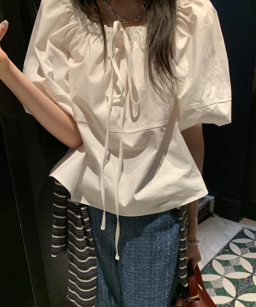 FAVORITO(ファヴォリート)の「パフスリーブシャツ(シャツ/ブラウス・レディース・ホワイト/ベージュ・F)」の15枚目の写真