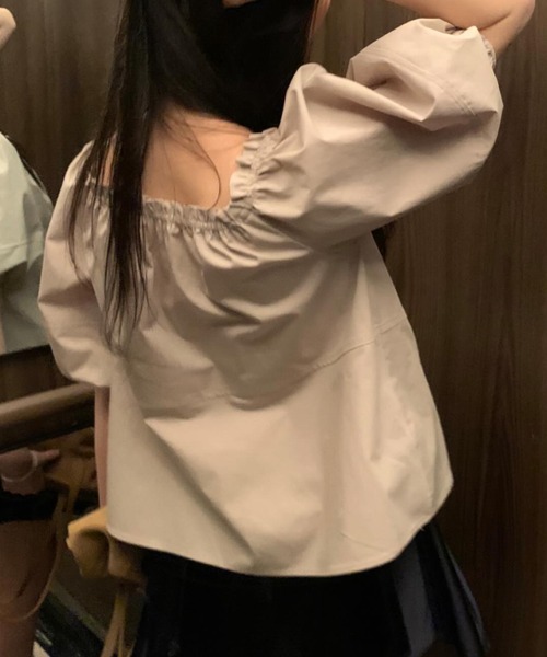 FAVORITO(ファヴォリート)の「パフスリーブシャツ(シャツ/ブラウス・レディース・ホワイト/ベージュ・F)」の16枚目の写真