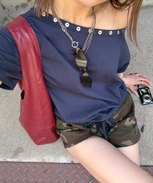 Oriens JOURNAL STANDARD（オリエンス ジャーナルスタンダード）の「ボタンオフショルダーTシャツ（Tシャツ/カットソー・レディース・パープル/ネイビー/モスグリーン・FREE）」の14枚目の写真
