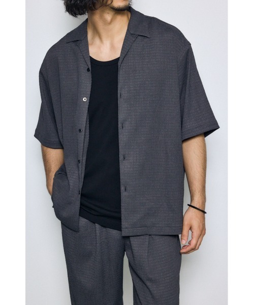 AZUL by moussy(アズールバイマウジー)の「【セットアップ対応】楊柳リラックス半袖シャツ 夏服 春服 秋服(シャツ/ブラウス・メンズ・ブラック/ブルー/グレー・LARGE/MEDIUM)」の2枚目の写真