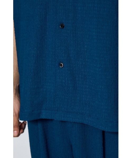 AZUL by moussy(アズールバイマウジー)の「【セットアップ対応】楊柳リラックス半袖シャツ 夏服 春服 秋服(シャツ/ブラウス・メンズ・ブラック/ブルー/グレー・LARGE/MEDIUM)」の4枚目の写真