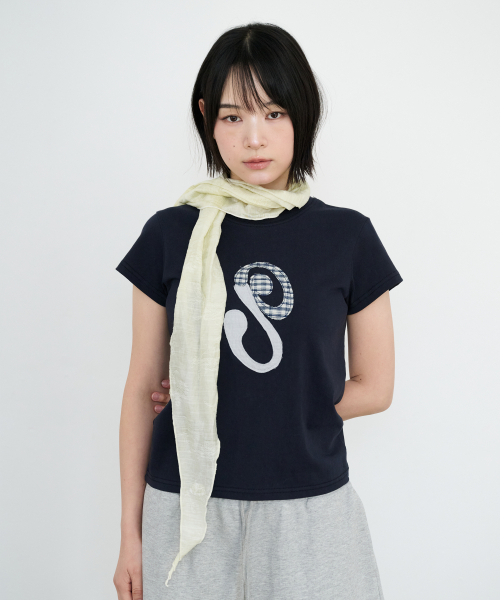PARAKEET(パラキート)の「アプリケロゴT(ダークネイビー)(Tシャツ/カットソー・レディース・ダークネイビー・OS)」の1枚目の写真