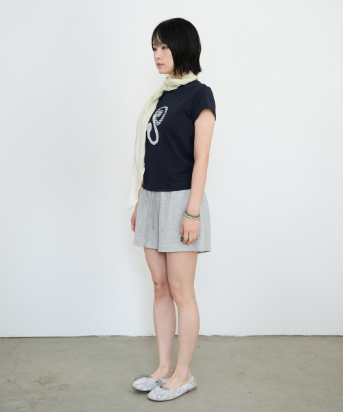 PARAKEET(パラキート)の「アプリケロゴT(ダークネイビー)(Tシャツ/カットソー・レディース・ダークネイビー・OS)」の4枚目の写真