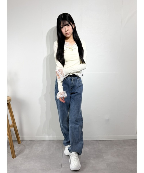 marcydorn(マーシードルン)の「レースフリルネック リブトップス シアー切替 フェミニンタイトカットソー(Tシャツ/カットソー・レディース・ブラック・S/M/L)」の18枚目の写真