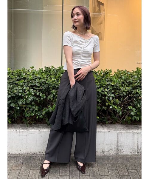 LAGUNAMOON(ラグナムーン)の「バイカラーベルトパンツ(その他パンツ・レディース・ボルドー/アイボリー/チャコールグレー・SMALL/MEDIUM)」の22枚目の写真
